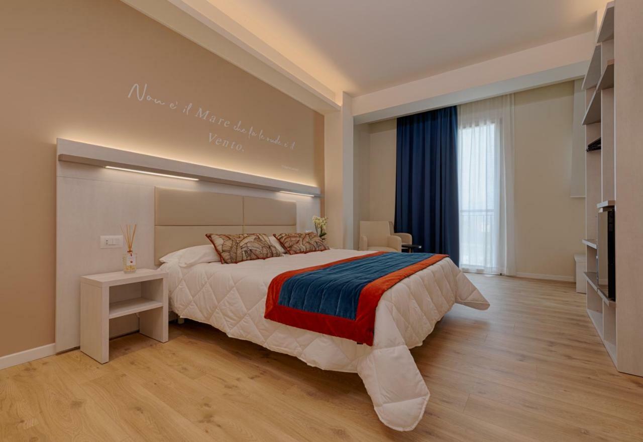 Roma Hotel Castiglione della Pescaia Kültér fotó