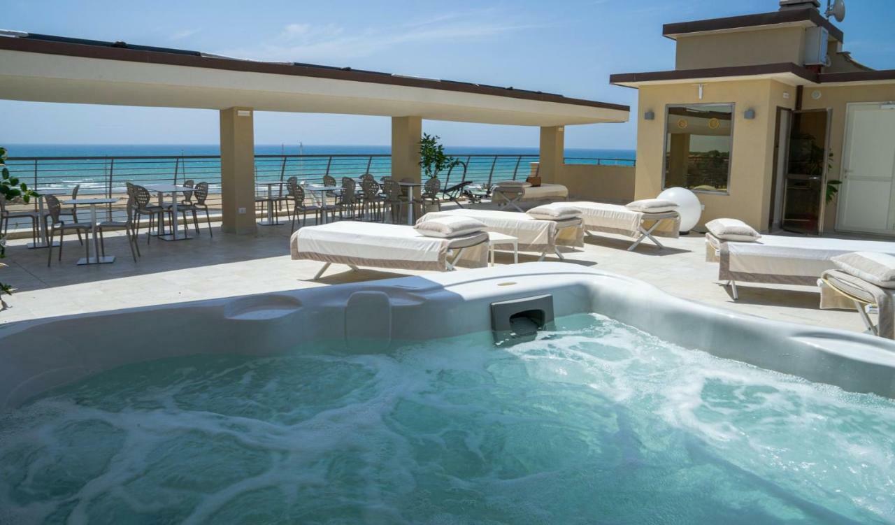 Roma Hotel Castiglione della Pescaia Kültér fotó